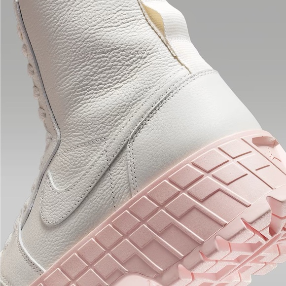 Size 9- Air Jordan 1 Brooklyn High Sail Legend Pink W - Picture 8 of 9